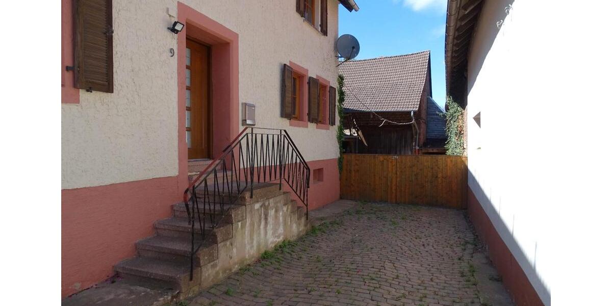 Einfamilienhaus Battweiler - 7 Zimmer, 131 m&sup2;, 178.500&euro; | Angebot:27200440