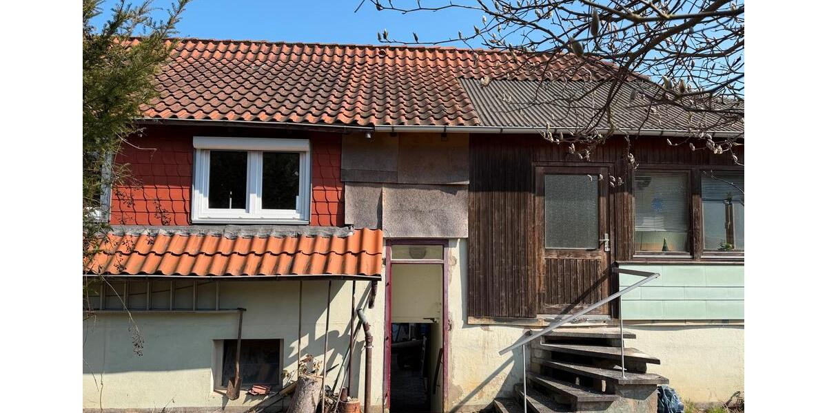 Einfamilienhaus Einbeck - 8 Zimmer, 200 m&sup2;, 200.000&euro; | Angebot:27091009