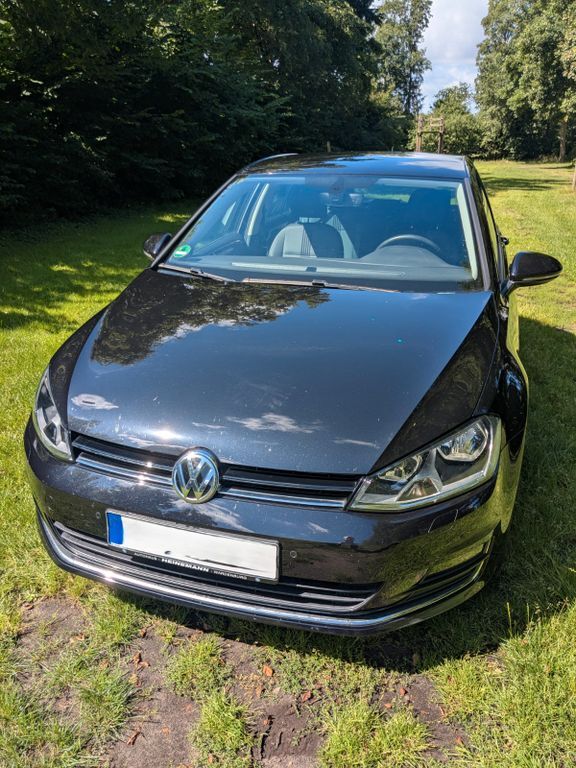 VW Golf 49.000 km 12.700 € Hude-Wüsting 27798