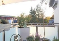 -DG-Wohnung im 3 FH mit Balkon in guter Lage-