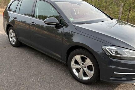 VW Golf 299.000 km 7.950 &euro; Senftenberg 01968