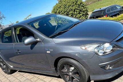 Hyundai i30 125.300 km 3.990 &euro; Iserlohn 58640