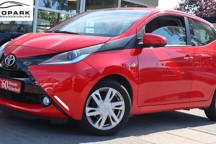 Toyota Aygo (X) 48.634 km 8.990 &euro; Falkensee 14612