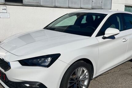 Seat Leon 29.800 km 22.990 &euro; Mönsheim 71297