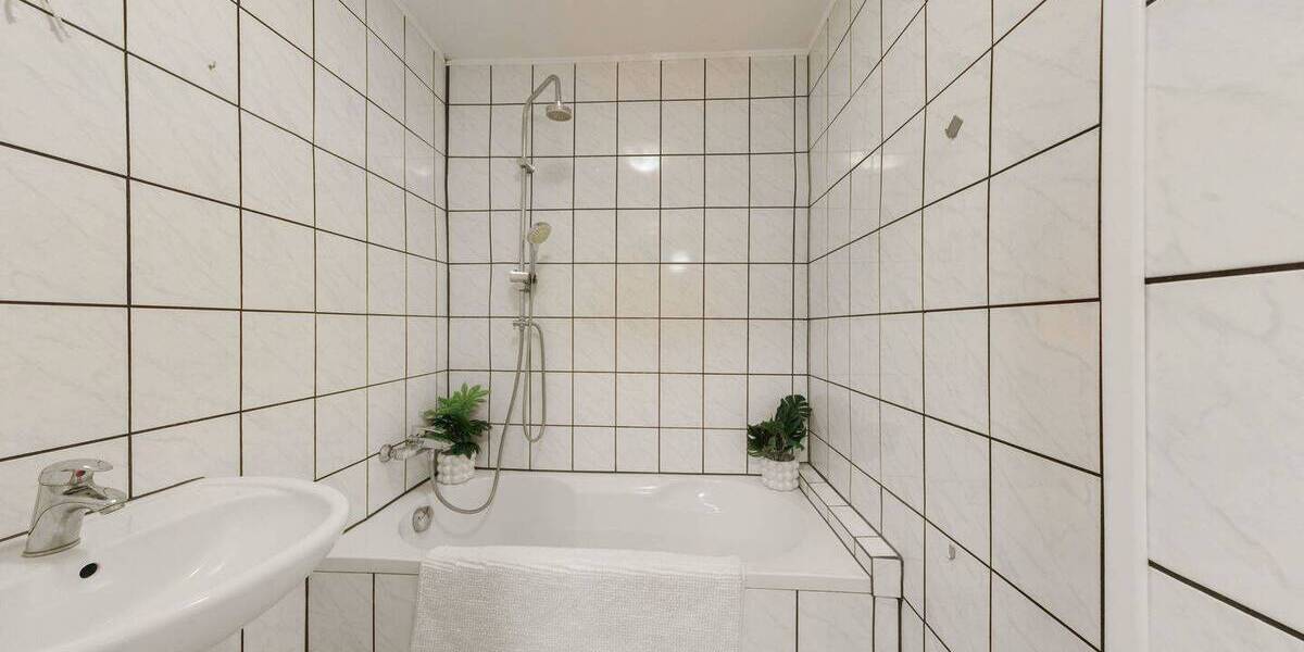 Etagenwohnung Schorndorf - 3 Zimmer, 70 m&sup2;, 197.000&euro; | Angebot:25987386