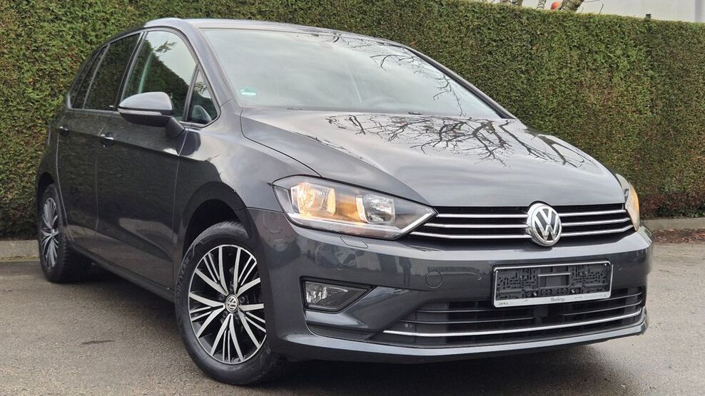 VW Golf Sportsvan 239.000 km 9.900 € Essen 45356