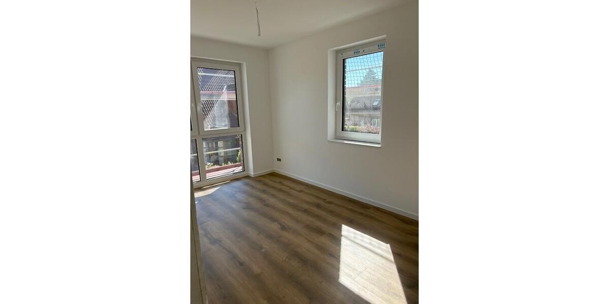 Reihenhaus Edewecht - 6 Zimmer, 121 m&sup2;, 1.695&euro; | Angebot:26336570