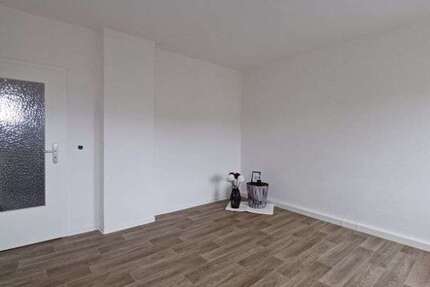 Wohnung Dessau-Roßlau Roßlau - 3 Zimmer, 54 m&sup2;, 430&euro; | Angebot:27733476