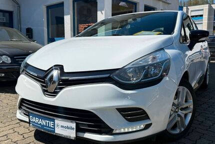 Renault Clio 115.000 km 8.449 &euro; Gummersbach (Zwischen Toom Markt und ATU) 51645