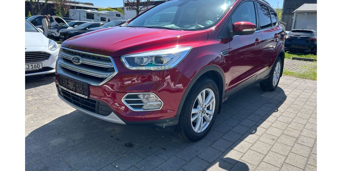 Ford Kuga 89.250 km 12.600 &euro; Potsdam 14471