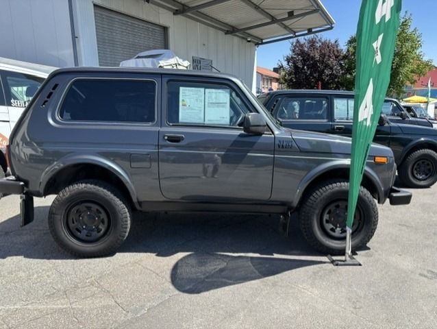 Lada Niva 26.450 km 15.800 &euro; Oberzent-Gammelsbach 64760