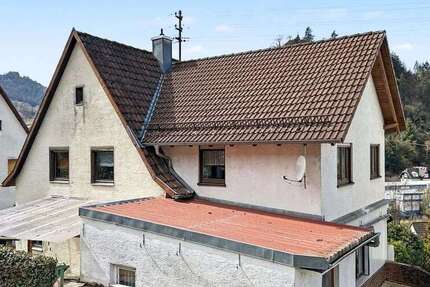 Haus Gernsbach - 7 Zimmer, 210 m&sup2;, 319.000&euro; | Angebot:26530262