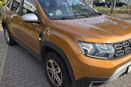 Dacia Duster 76.590 km 9.800 &euro; Berlin 13053