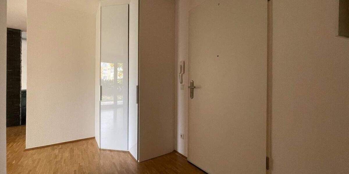 Neuwertige 3 Zi. ETW mit großer Gartenterrasse! 3 zimmer