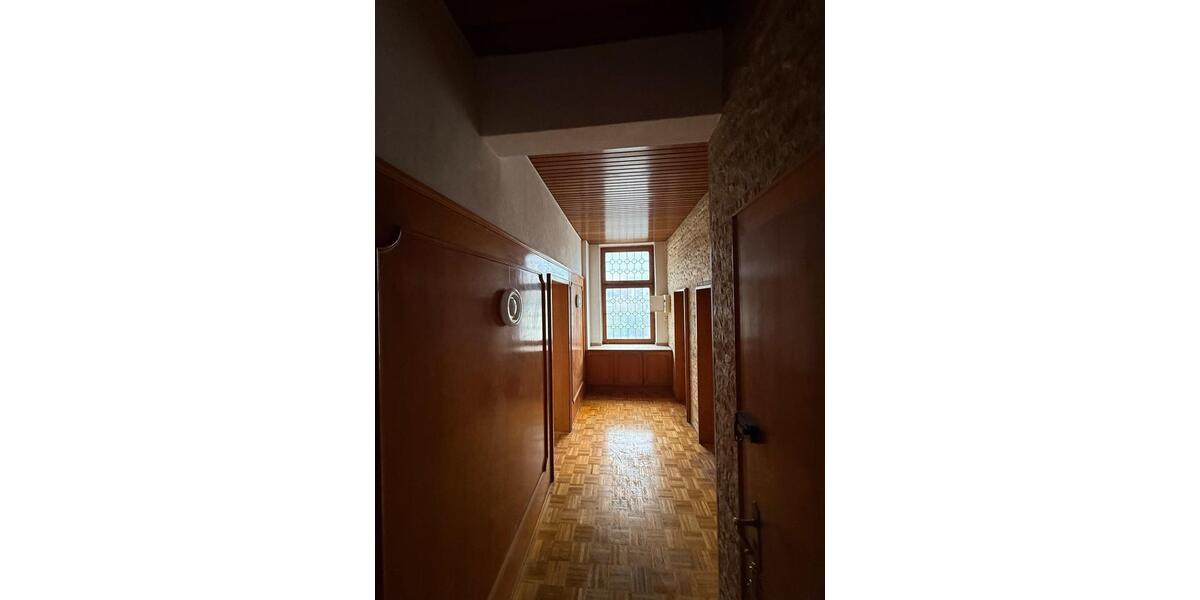 Etagenwohnung Iserlohn - 5 Zimmer, 120 m&sup2;, 1.400&euro; | Angebot:24466107