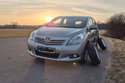 Toyota Verso 235.800 km 6.700 &euro; SCHWEDT/ODER 16303