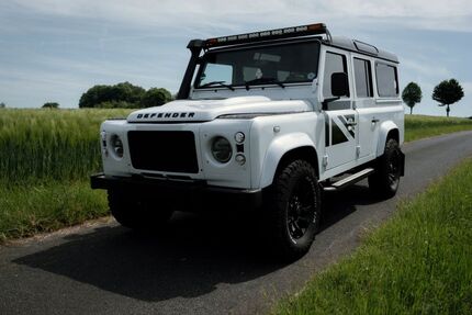 Land Rover Defender 79.800 km 51.890 &euro; Erkrath 40699
