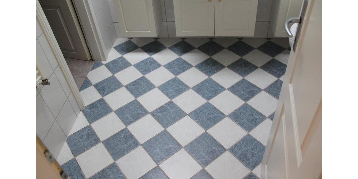 Dachgeschoßwohnung Rostock Hansaviertel - 2 Zimmer, 70 m&sup2;, 800&euro; | Angebot:26062116