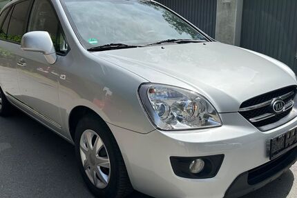 Kia Carens 125.419 km 3.690 &euro; Solingen 42651