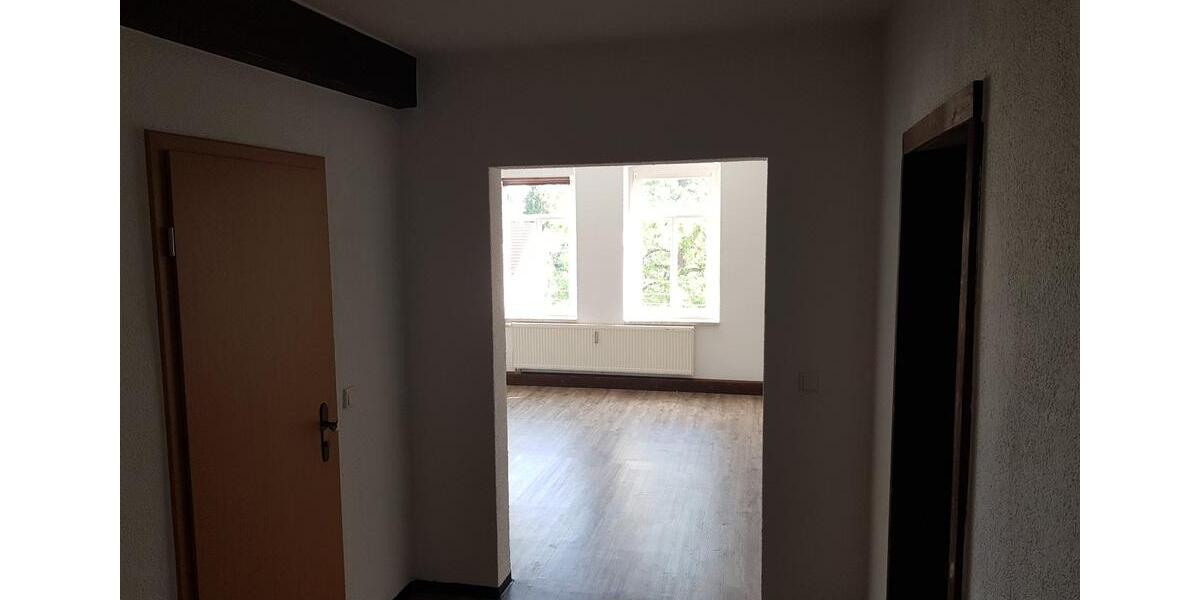 Etagenwohnung Neustadt in Sachsen - 2 Zimmer, 75 m&sup2;, 450&euro; | Angebot:26185908