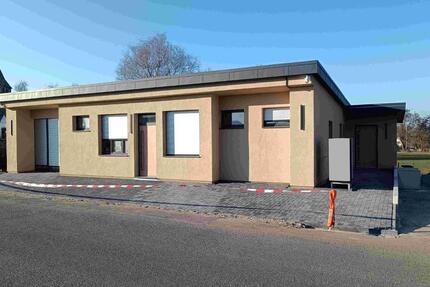 Familienfreundliche Wohnung mit Garten und Stellplätzen 4 zimmer