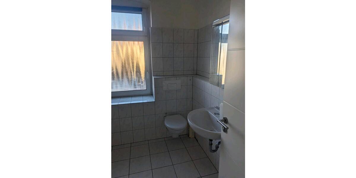 Etagenwohnung Wiesbaden Biebrich - 3 Zimmer, 54 m&sup2;, 249.000&euro; | Angebot:26008026