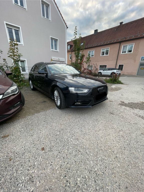 Audi A4 165.000 km 11.900 € Nürnberg 90473