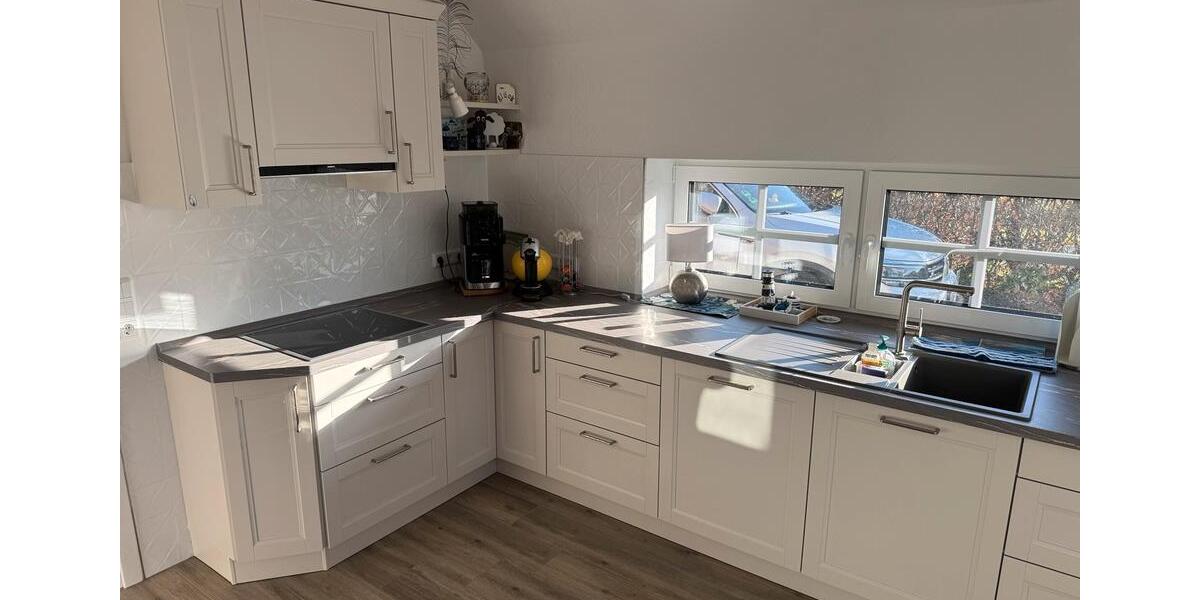 Erdgeschoßwohnung Blomberg - 3 Zimmer, 110 m&sup2;, 1.800&euro; | Angebot:19719172