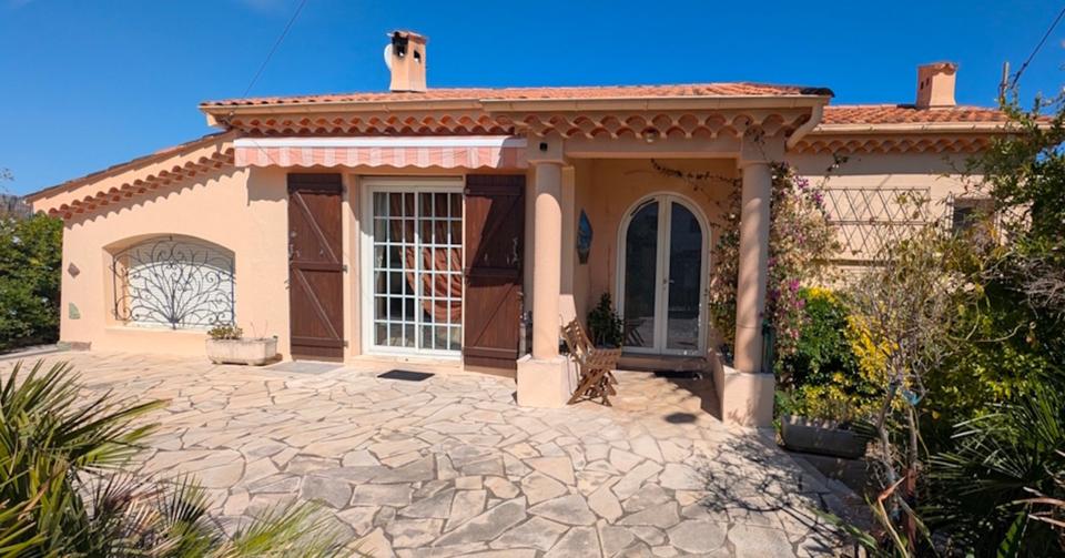 Villa Burbach - 3 Zimmer, 104 m&sup2;, 780.000&euro; | Angebot:24301860