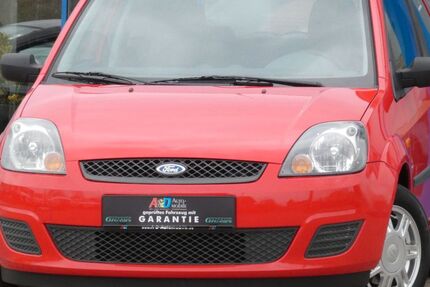 Ford Fiesta 154.000 km 2.490 &euro; Marienmünster 37696