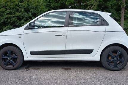 Renault Twingo 57.500 km 6.299 &euro; München 81829