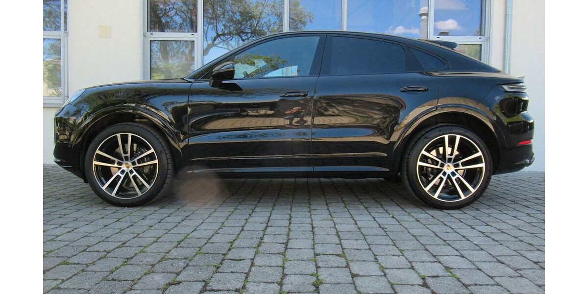 Porsche Cayenne 8.000 km 147.950 &euro; Gauting bei Starnberg 82131