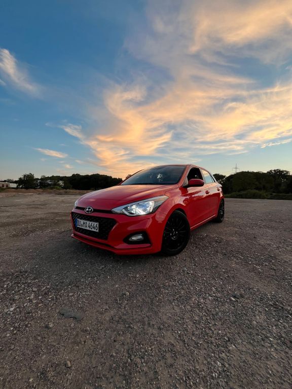 i20
