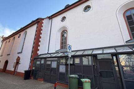 Großzügige Kanzlei-Büro-Praxisräume oder zum Umbau zu Wohnzwecken geeignet! 4 zimmer