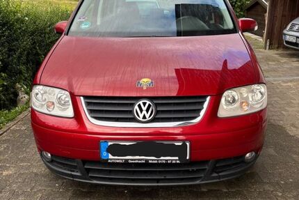 VW Touran 297.000 km 3.500 &euro; Travenbrück 23843