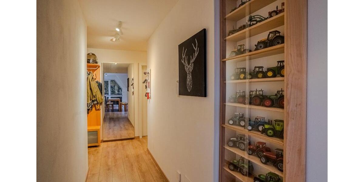 Dachgeschoßwohnung Brackenheim - 3 Zimmer, 80 m&sup2;, 320.000&euro; | Angebot:26241457