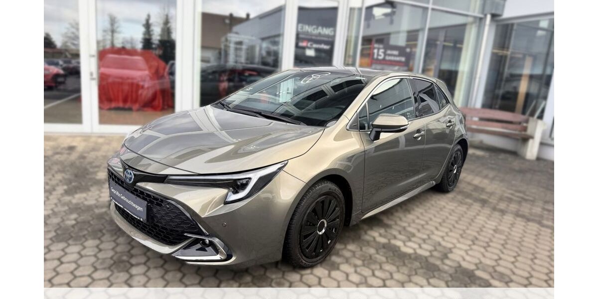 Toyota Corolla 8.200 km 25.890 &euro; Hilpoltstein 91161