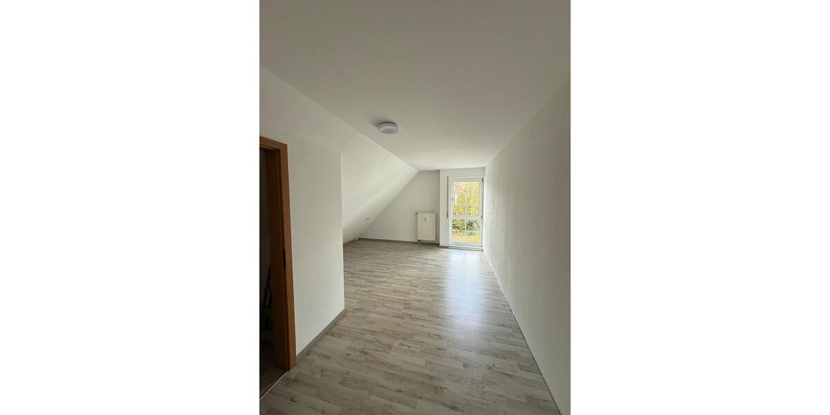 Maisonettenwohnung Ebersbach an der Fils - 3.5 Zimmer, 82 m&sup2;, 900&euro; | Angebot:25990812