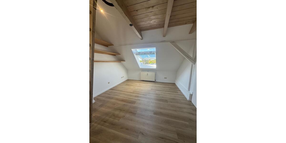 Dachgeschoßwohnung Bielefeld Schildesche - 1 Zimmer, 23 m&sup2;, 75.000&euro; | Angebot:26393696