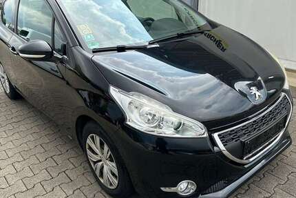 Peugeot 208 152.000 km 2.250 € Schwäbisch Hall 74523