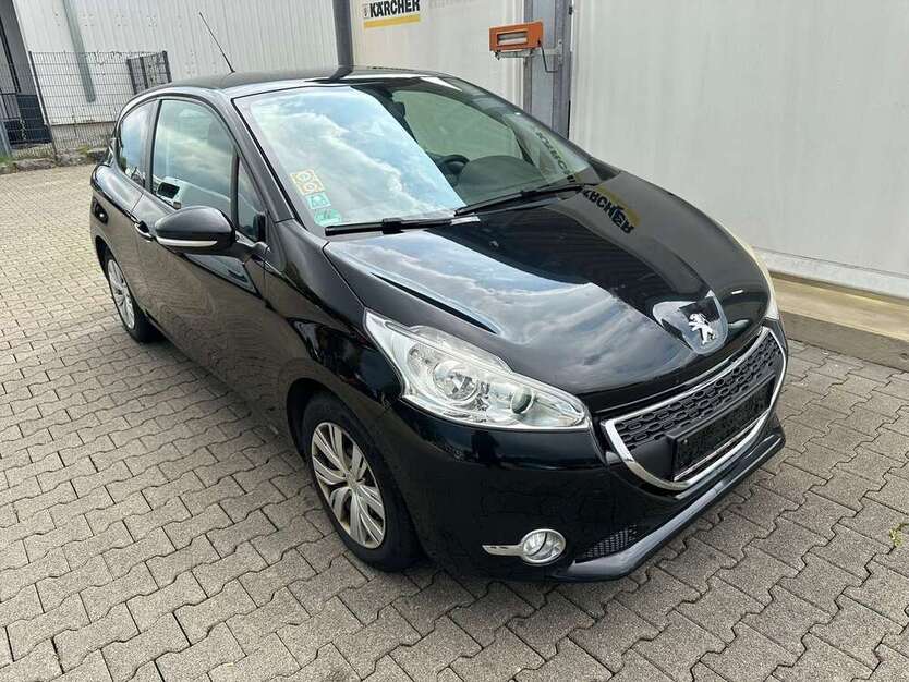 Peugeot 208 152.000 km 2.250 € Schwäbisch Hall 74523