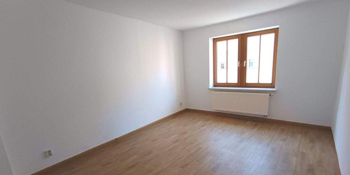 Etagenwohnung Kahla - 3 Zimmer, 54 m&sup2;, 445&euro; | Angebot:24794608