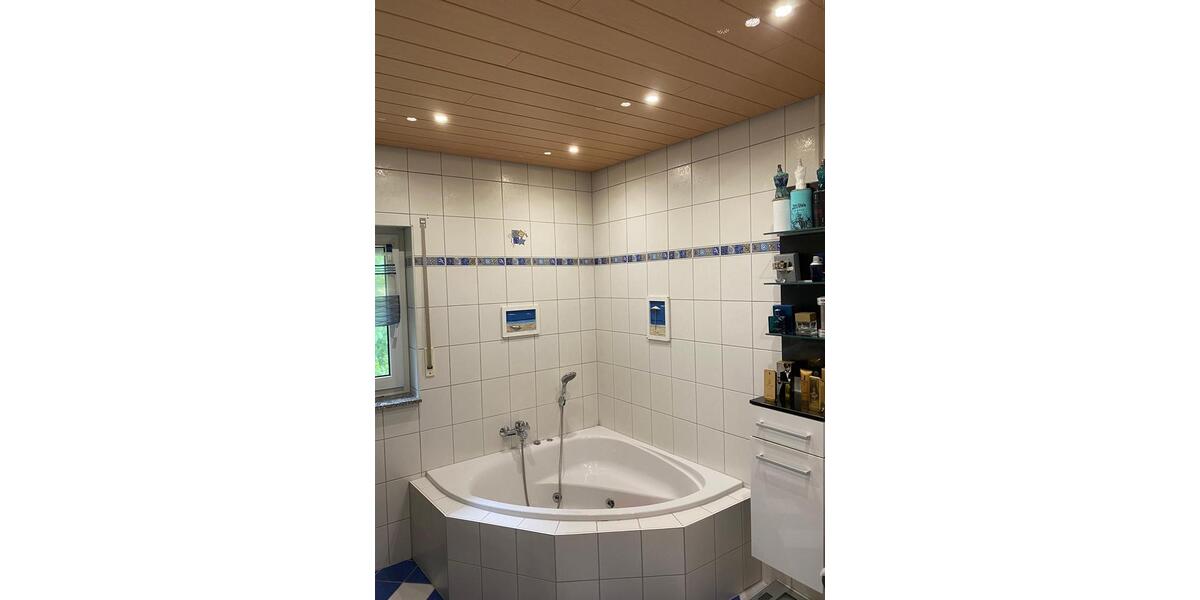 Reihenhaus Ottweiler - 4 Zimmer, 129 m&sup2;, 1.200&euro; | Angebot:26335890