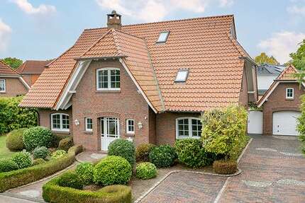 Haus Bad Zwischenahn - 7 Zimmer, 240 m&sup2;, 899.000&euro; | Angebot:25496156