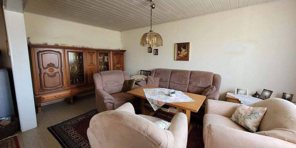 Einfamilienhaus Alsfeld Lingelbach - 7 Zimmer, 180 m&sup2;, 115.000&euro; | Angebot:26879839