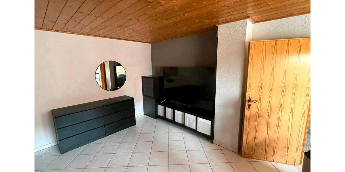 Etagenwohnung Prosselsheim - 4 Zimmer, 120 m&sup2;, 700&euro; | Angebot:26211442
