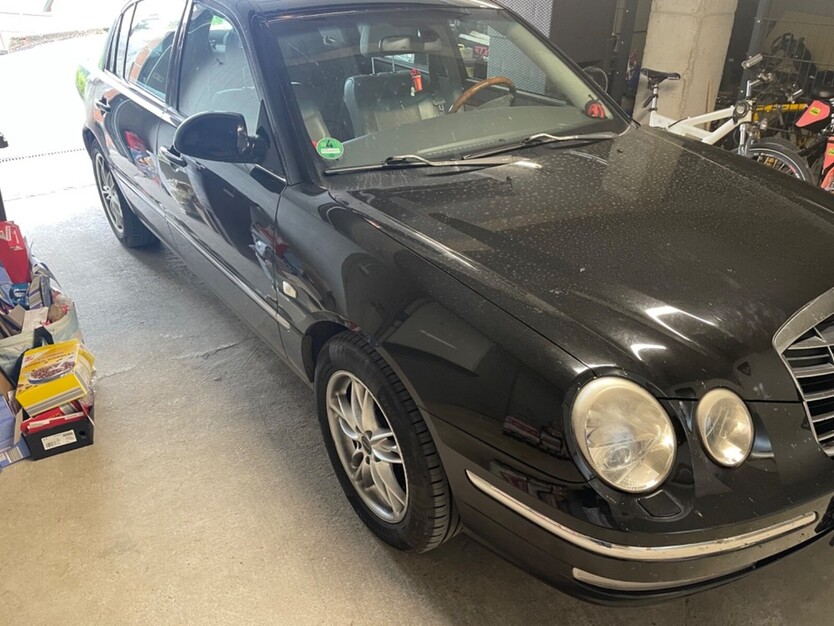 Kia Opirus 186.000 km 1.500 € Wellheim 91809