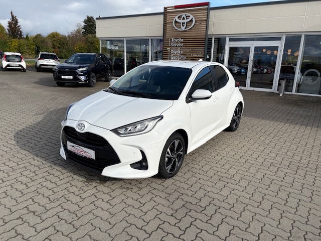 Toyota Yaris 17.600 km 22.950 &euro; Halberstadt 38820