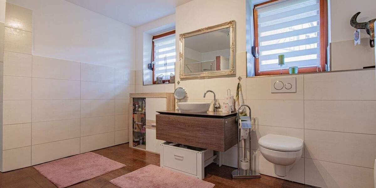 Moderne 3-Zimmer-Wohnung mit Aufzug in ruhiger Wohnlage in Blumberg - Epfenhofen 4 zimmer