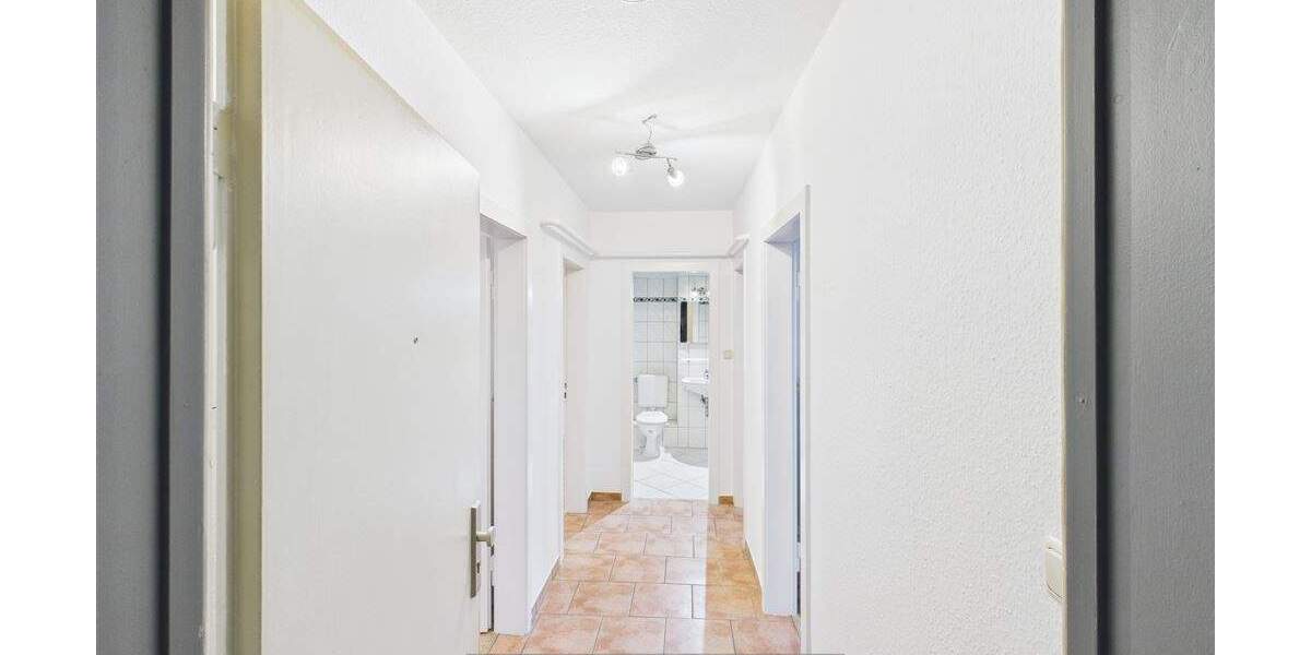 Renovierte 3-Zimmer-Wohnung mit Einbauküche und Balkon 3 zimmer